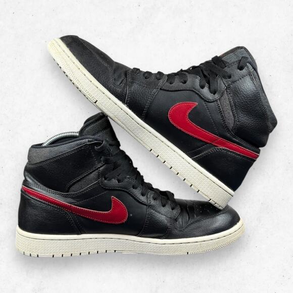 Air Jordan 1 Retro High Rare Air Black Red 332550-012 Men 11.5 Velcro Patches main image 9